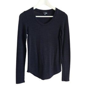 Aritzia Wilfred Free black long sleeve fitted t-shirt
